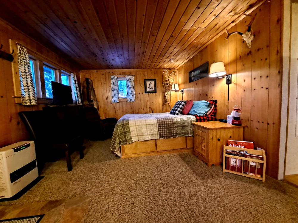 Queen Room with Garden View interior